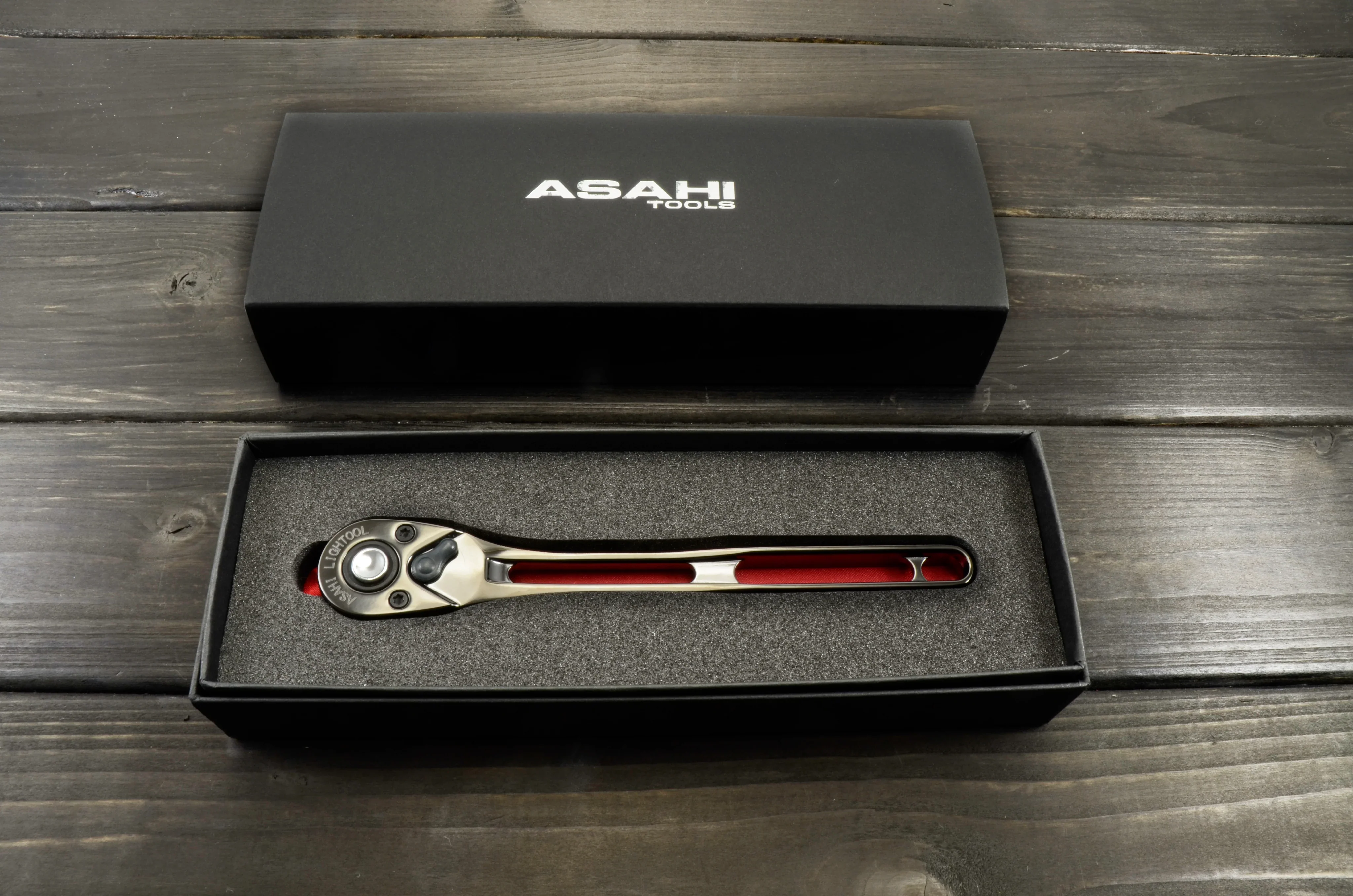 Asahi Tools LIGHTOOL 3/8"SQ. Ratchet Handle Ion Plating metal black Limited Edition - Image 4