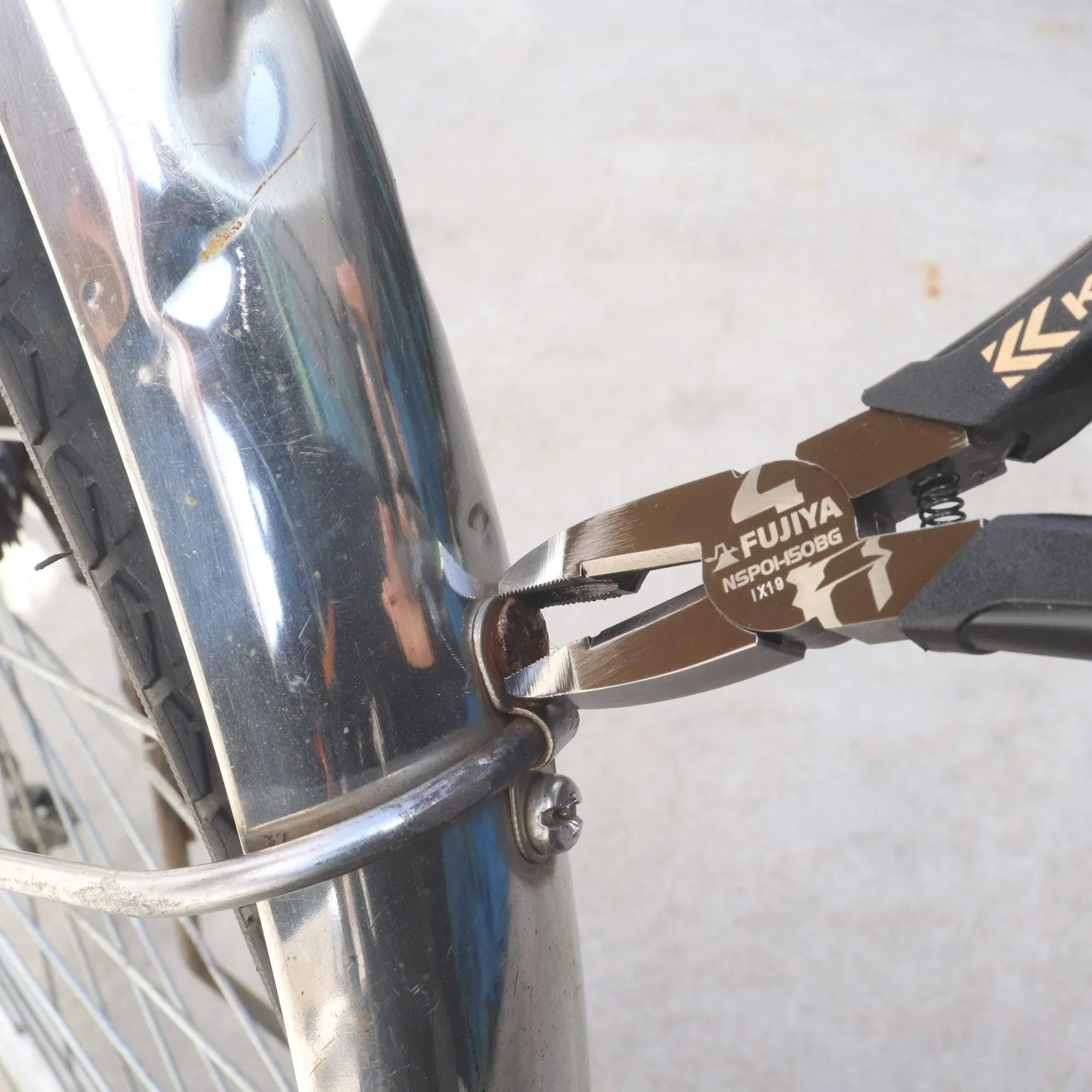 Fujiya NSP01-150B Screw Removal Pliers - Image 3